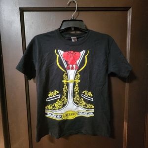 Gildan heavy cotton 100% Cotton Color Black and gold size M